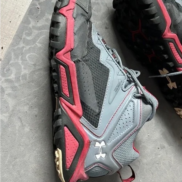 Under Amour hiking boots size 11 - Picture 5 of 6